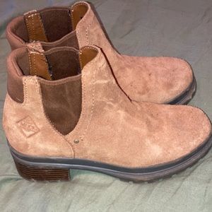 Brown muck boots - Chelsea boots size 6.5 women’s